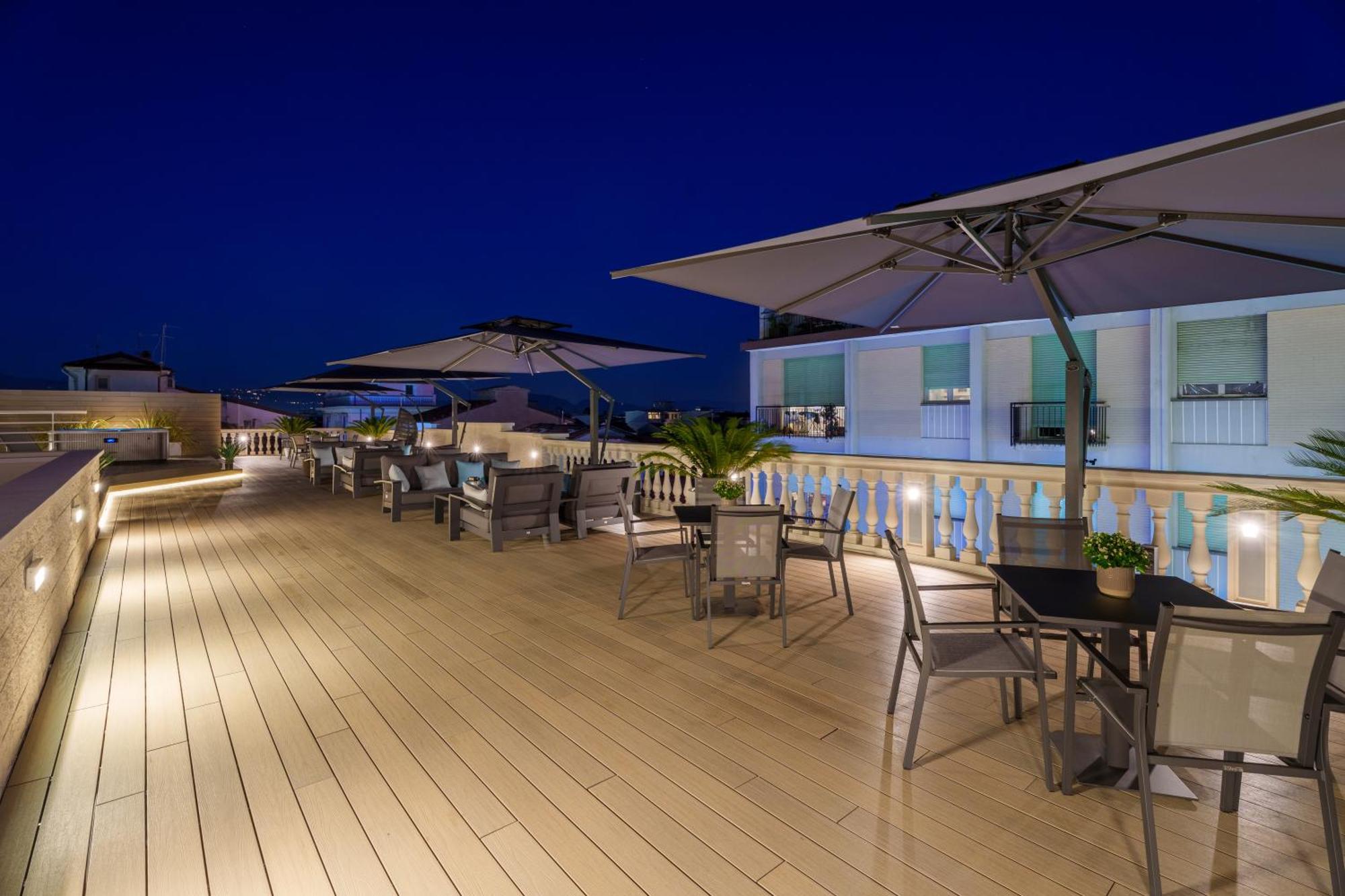 VI Suites Viareggio Exteriér fotografie