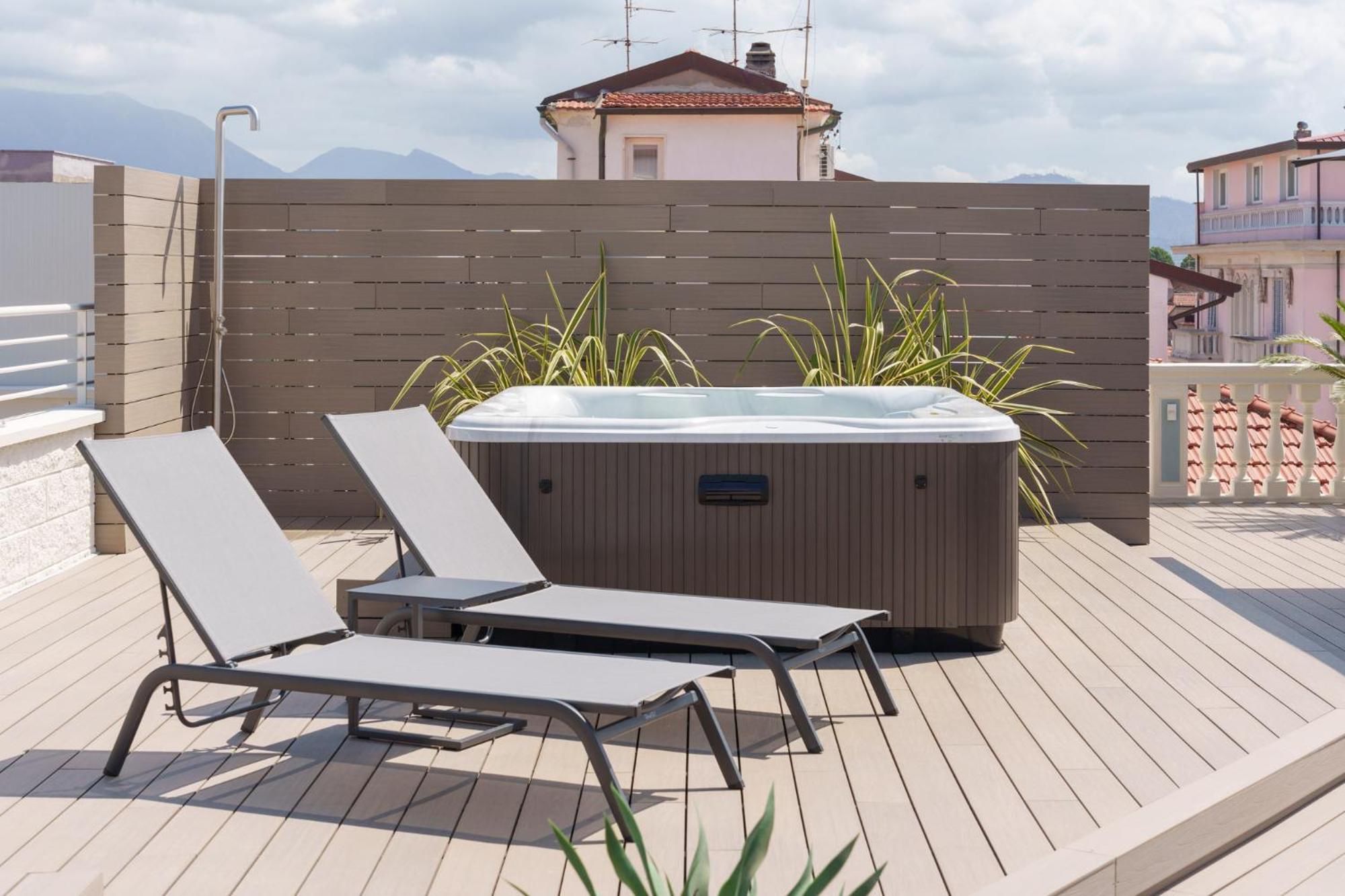 VI Suites Viareggio Exteriér fotografie